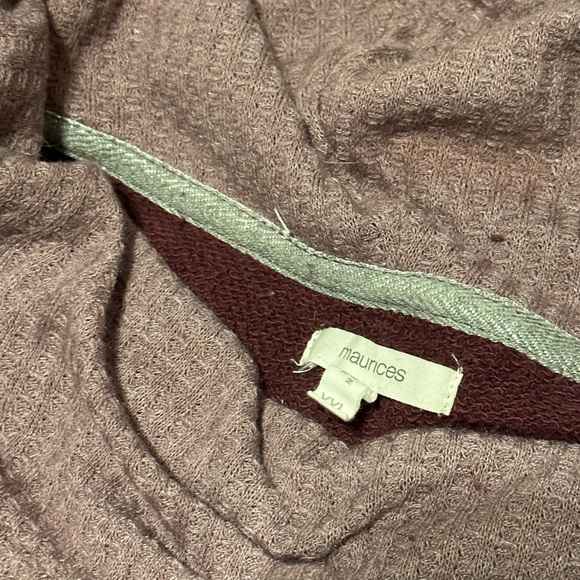 Maurice’s Sweater - Picture 2 of 2